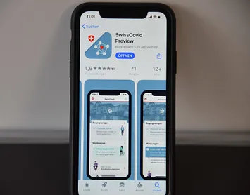 Die Tracing-App des Bundes auf einem iPhone.