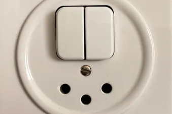 Schalter / Steckdose