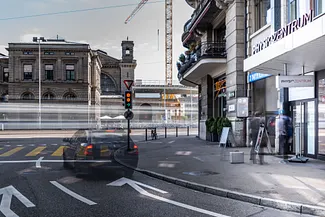 Aussenansicht der Physiotherapie-Praxis PHYSIOZENTRUM