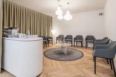 Wartebereich Physiozentrum Stauffacher