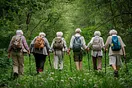 Rentner beim Wandern. EL Ergänzungsleistungen