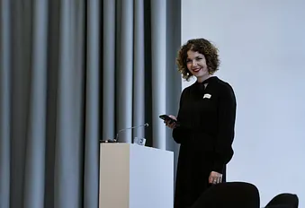 Anna Laura Ludwig am Annual Dinner von Avenir Suisse.