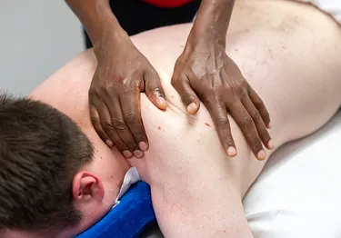 Medizinische Massage im Physiozentrum Zürich Stadelhofen